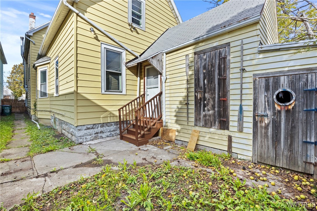 303 Cable Street Buffalo, NY 14206 - Photo 39 of 44