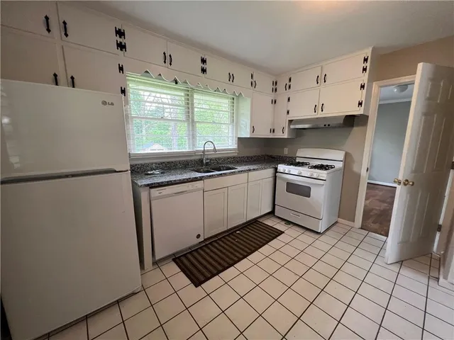 $1,750 | 1369 Longview Drive, Gainesville, GA 30501