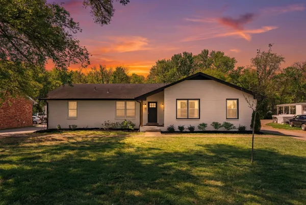 $510,000 | 1406 Bradyville Pike, Murfreesboro, TN 37130