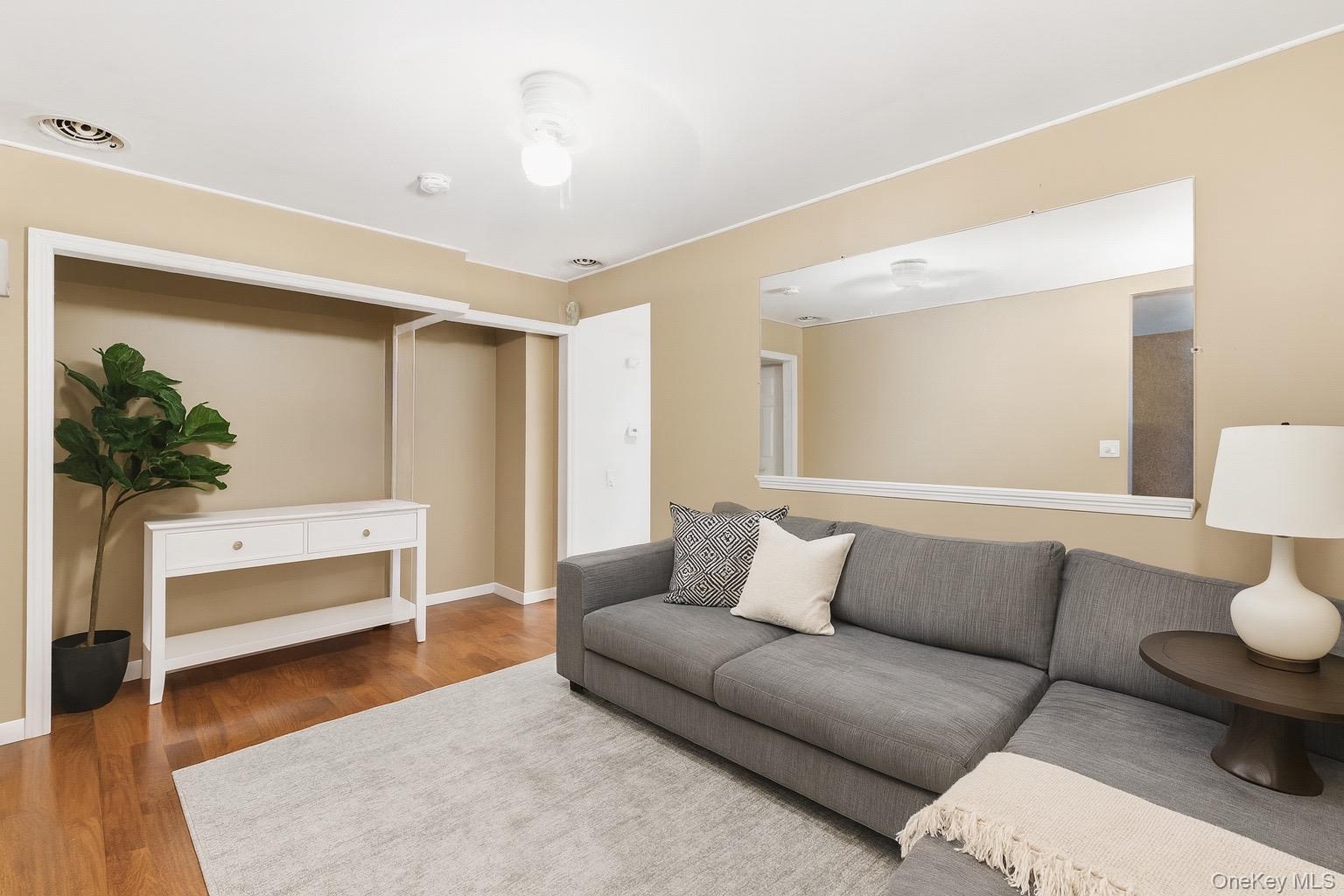 36 Ralph Avenue Brentwood, NY 11717 - Photo 13 of 25