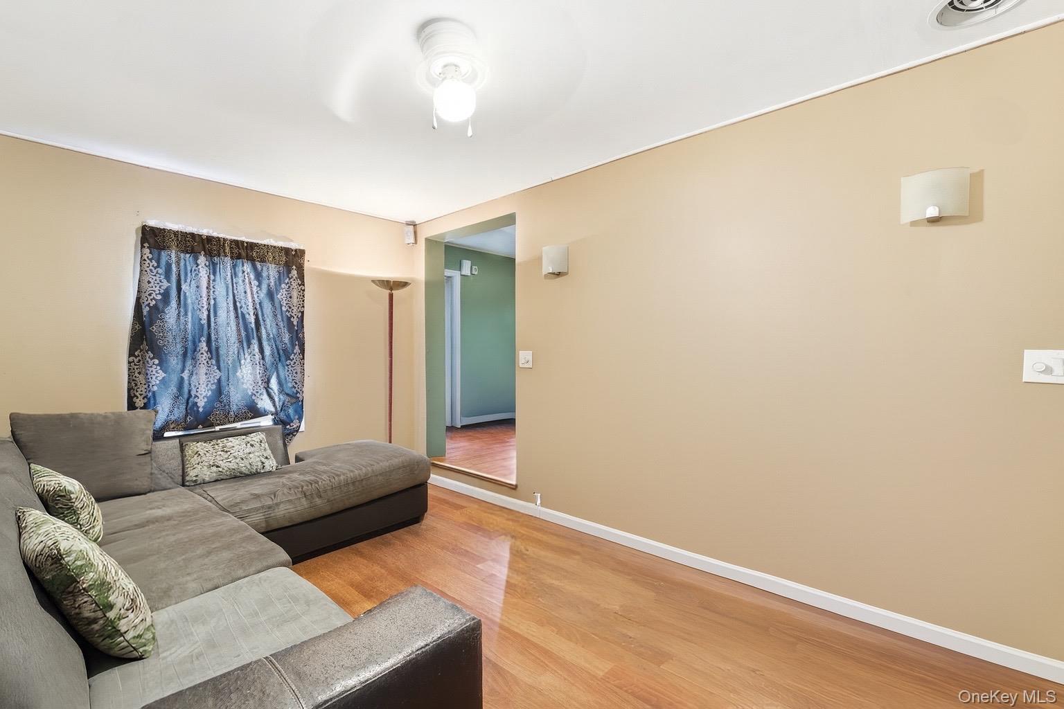 36 Ralph Avenue Brentwood, NY 11717 - Photo 14 of 25