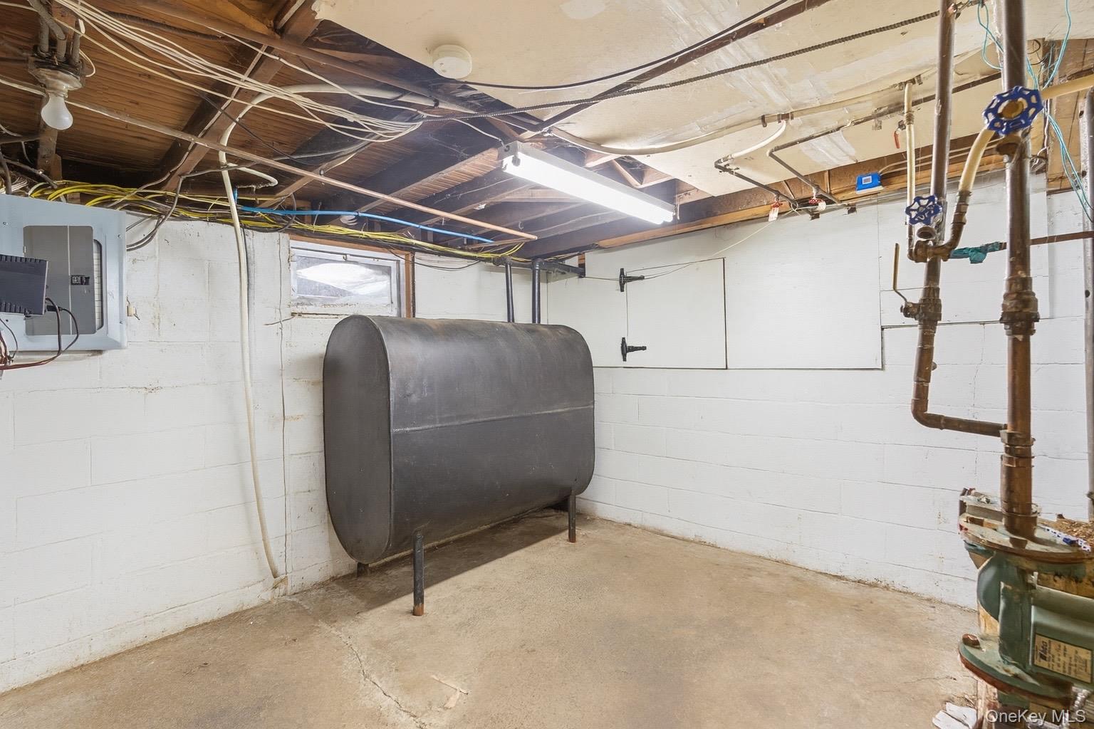 36 Ralph Avenue Brentwood, NY 11717 - Photo 24 of 25