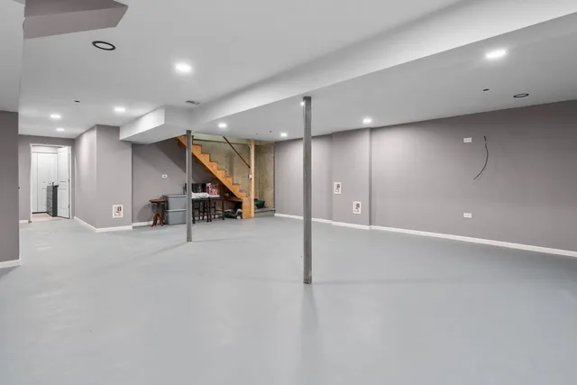 $450,000 | 681 Majestic Drive, Algonquin, IL 60102