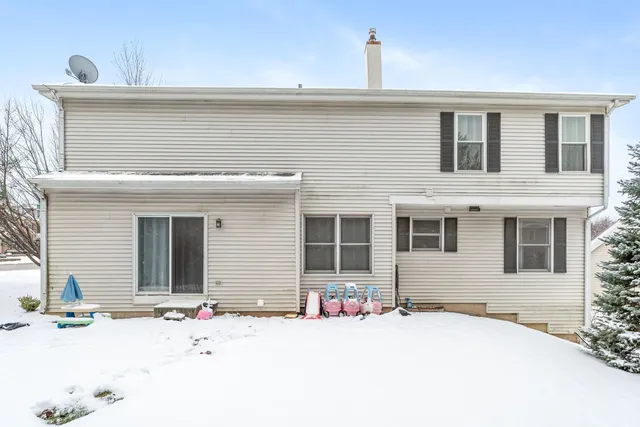 $460,000 | 681 Majestic Drive, Algonquin, IL 60102