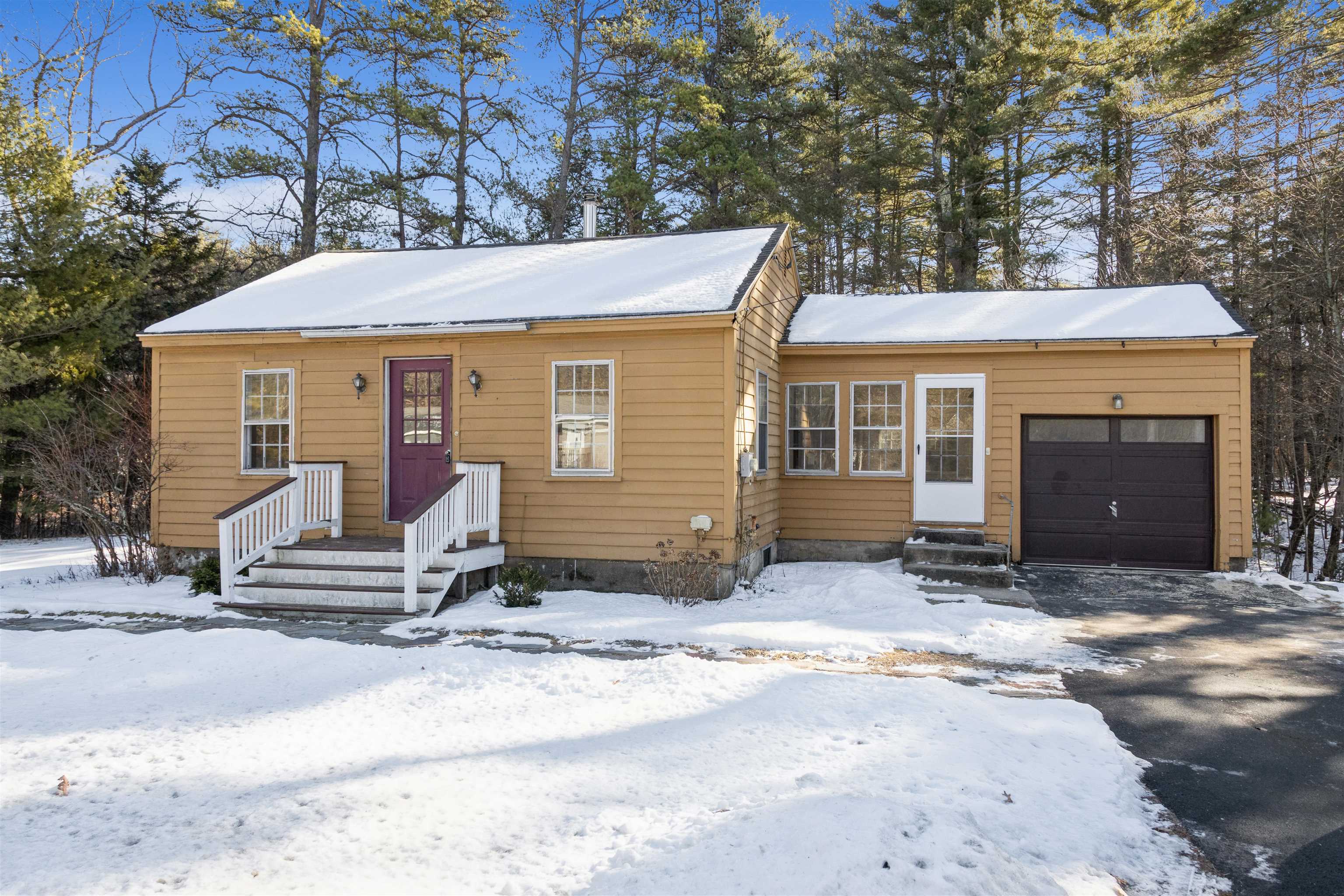 186 Naticook Road Merrimack, NH 03054 - Photo 1 of 34
