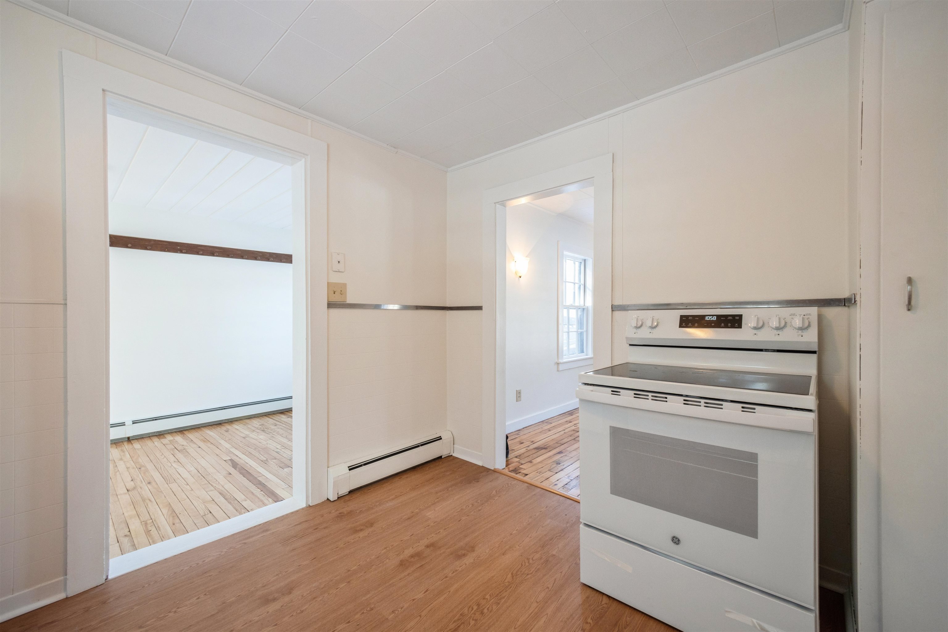 186 Naticook Road Merrimack, NH 03054 - Photo 11 of 34