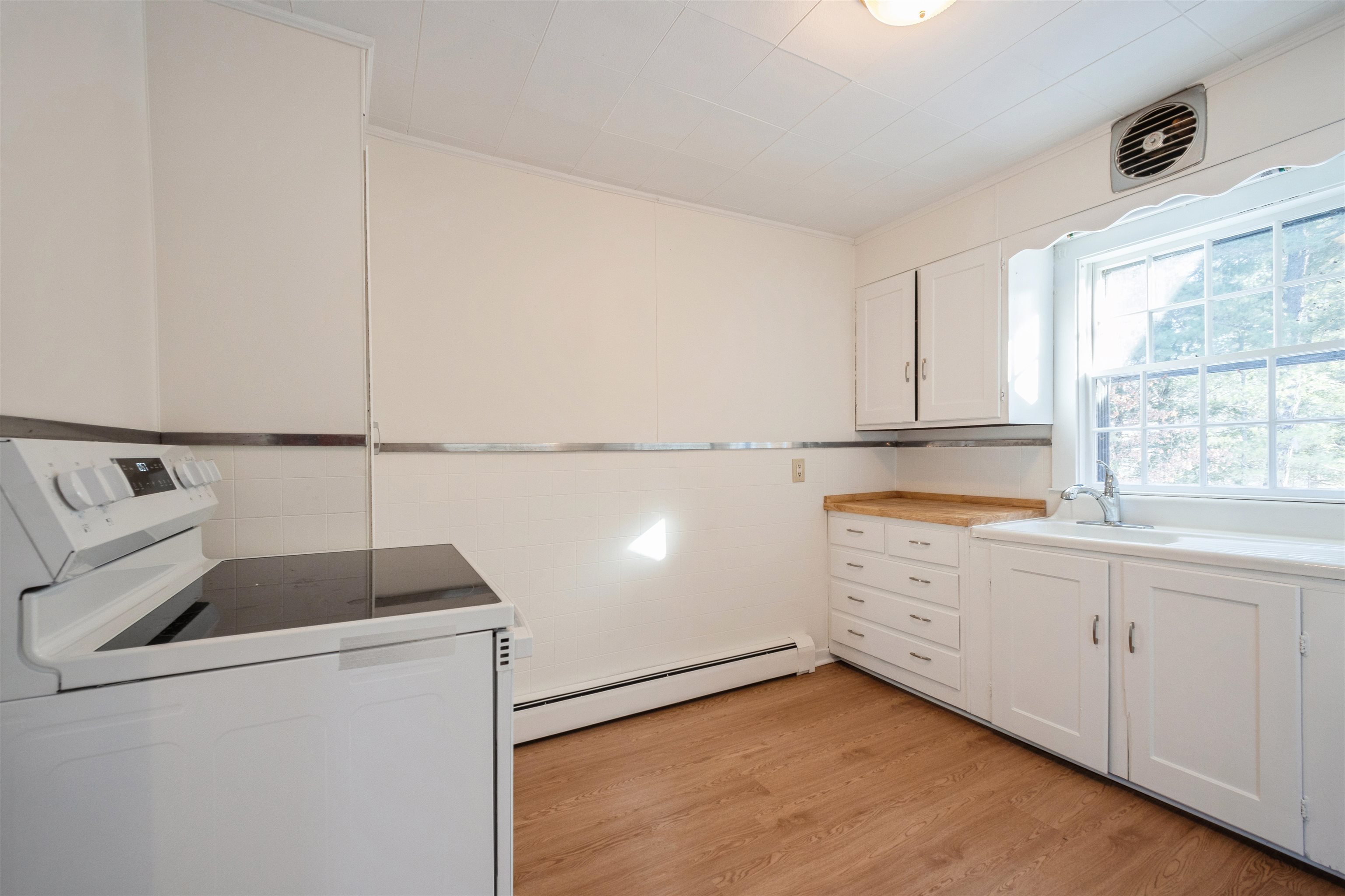 186 Naticook Road Merrimack, NH 03054 - Photo 15 of 34