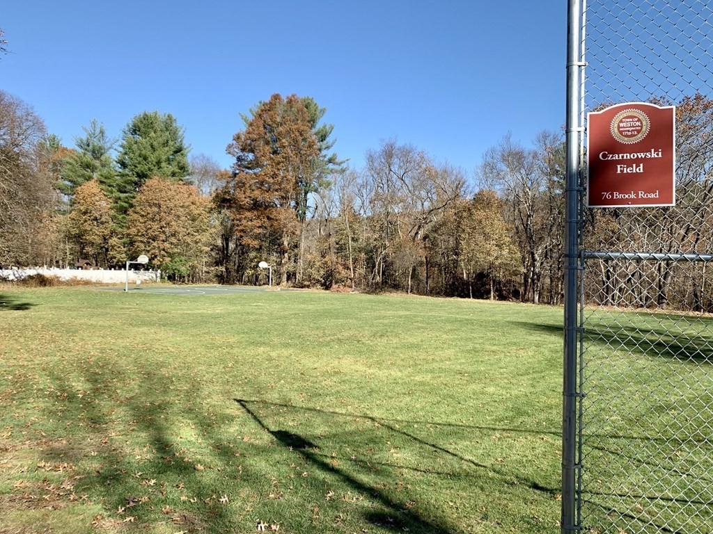 17 Valley View Road Weston, MA 02493 - Photo 8 of 9