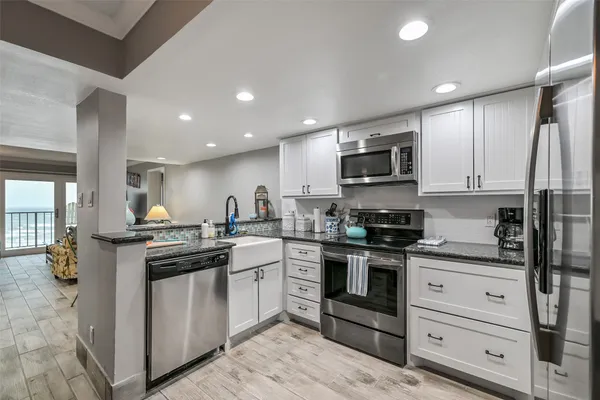 $399,000 | 7310 Seawall Boulevard, Unit 902/903, Galveston, TX 77551