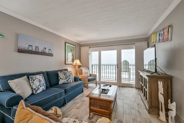 $399,000 | 7310 Seawall Boulevard, Unit 902/903, Galveston, TX 77551