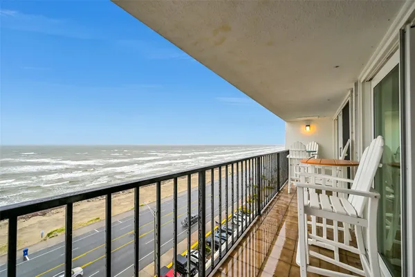 $399,000 | 7310 Seawall Boulevard, Unit 902/903, Galveston, TX 77551