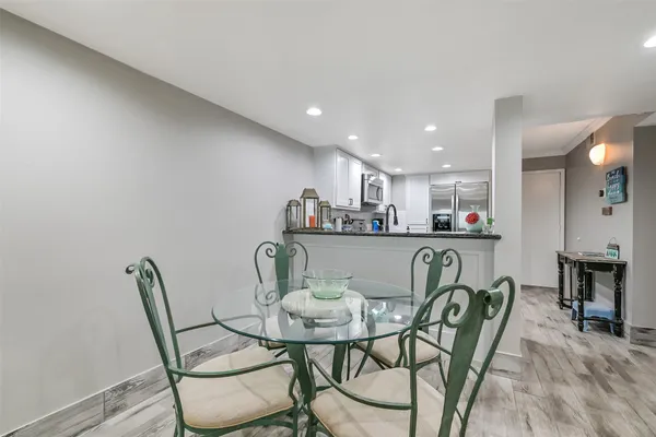 $399,000 | 7310 Seawall Boulevard, Unit 902/903, Galveston, TX 77551