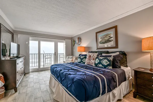 $399,000 | 7310 Seawall Boulevard, Unit 902/903, Galveston, TX 77551