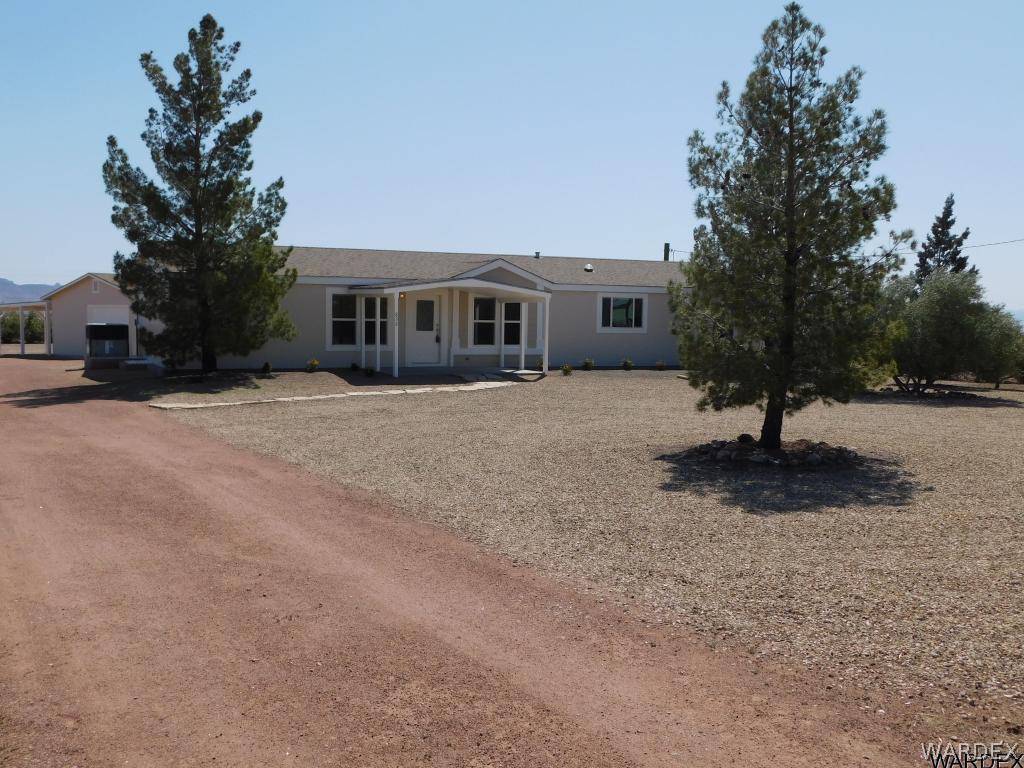 838 South Escuela Road Golden Valley, AZ 86413 - Photo 1 of 35 FRONT OF HOME