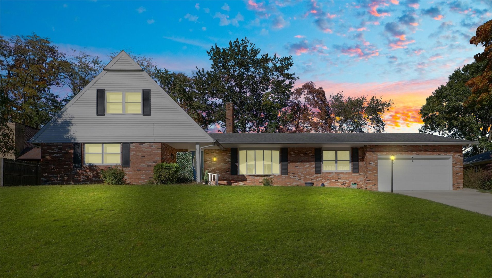 101 Thornhill Drive Danville, IL 61832 - Photo 2 of 42 a front view of house with yard and green space