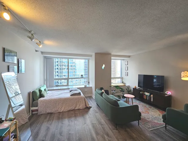 $1,850 | 512 North McClurg Court, Unit 1103, Chicago, IL 60611