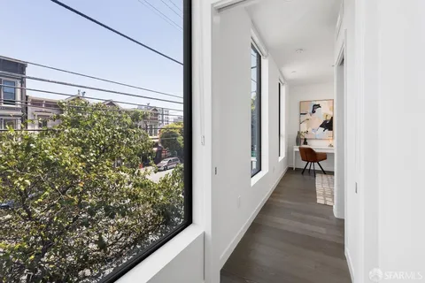 $945,000 | 1515 15th Street, Unit 210, San Francisco, CA 94103