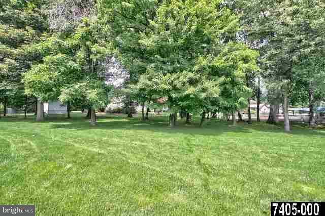 389 Dew Drop Road York, PA 17402 - Photo 23 of 24