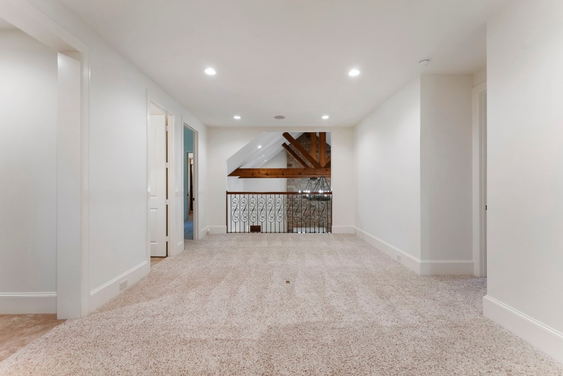 3810 Oreana Court Spring, TX 77386 - Photo 27 of 44 an empty room with a empty space and a hallway