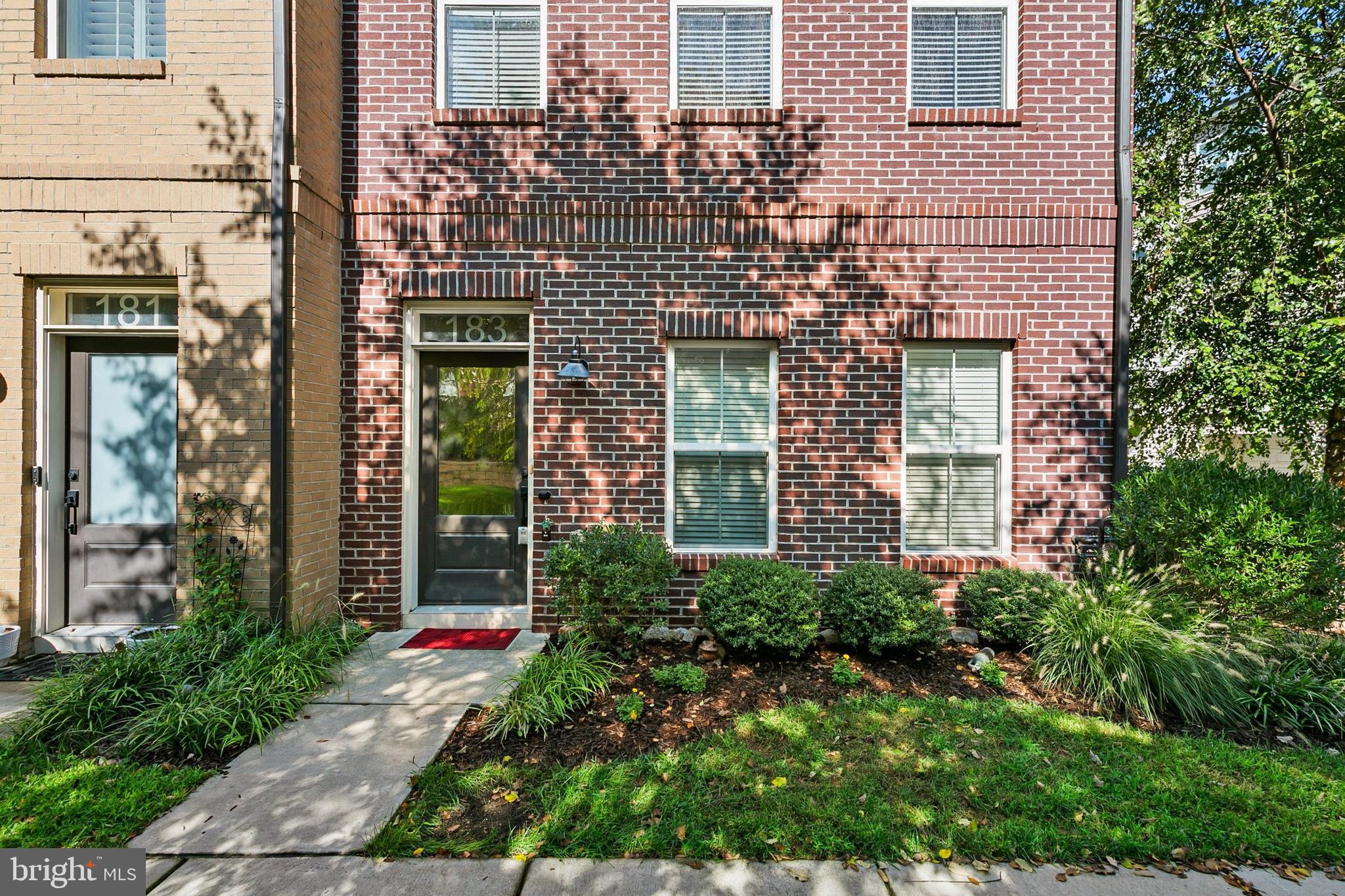 183 Kandinsky Loop Silver Spring, MD 20906 - Photo 3 of 59 Gallery Image 3