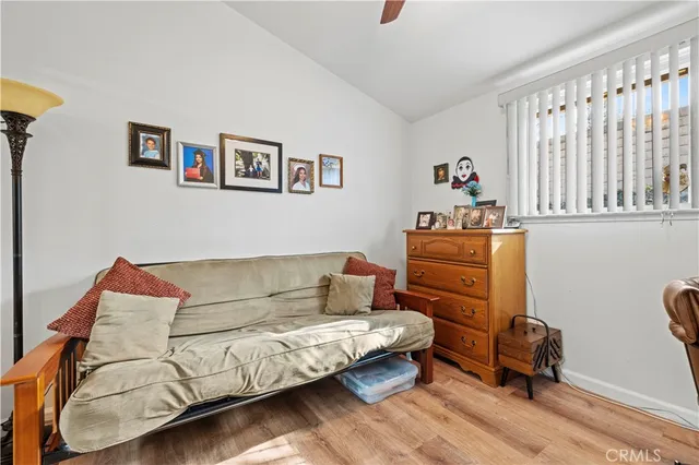 $350,000 | 19120 Avenue Of The Oaks, Unit A, Newhall, CA 91321