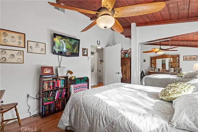 $350,000 | 19120 Avenue Of The Oaks, Unit A, Newhall, CA 91321