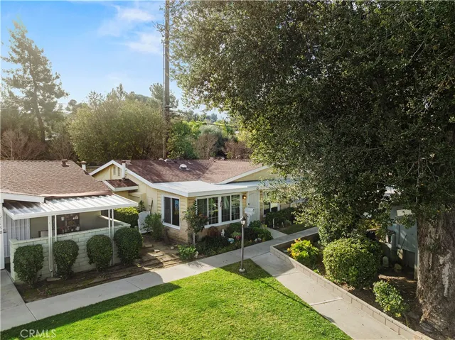 $350,000 | 19120 Avenue Of The Oaks, Unit A, Newhall, CA 91321