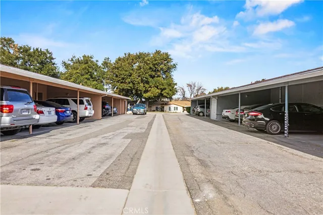 $350,000 | 19120 Avenue Of The Oaks, Unit A, Newhall, CA 91321