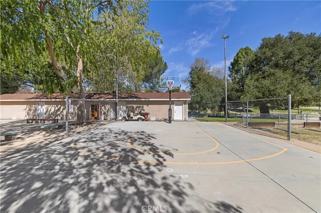 $350,000 | 19120 Avenue Of The Oaks, Unit A, Newhall, CA 91321