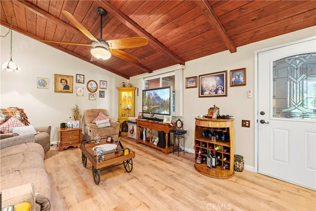 $350,000 | 19120 Avenue Of The Oaks, Unit A, Newhall, CA 91321