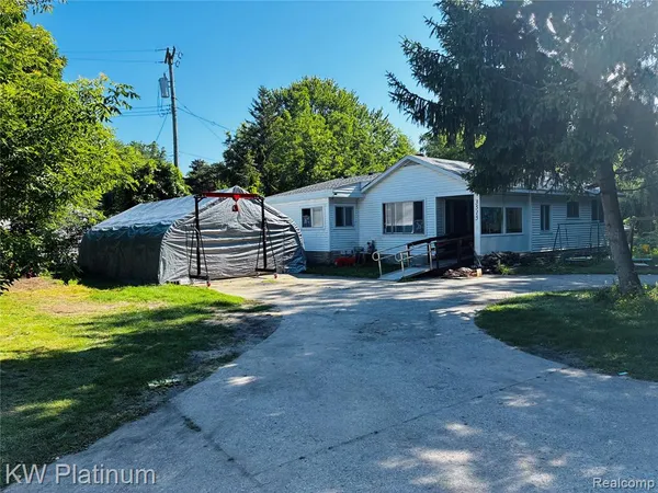 $195,000 | 3515 Shreeve Court, Fort Gratiot, MI 48059