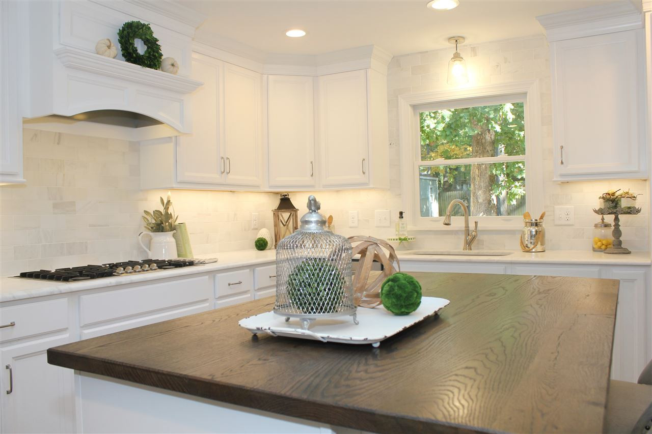 5016 Devonwood Court Raleigh, NC 27609 - Photo 6 of 20 Photo 6