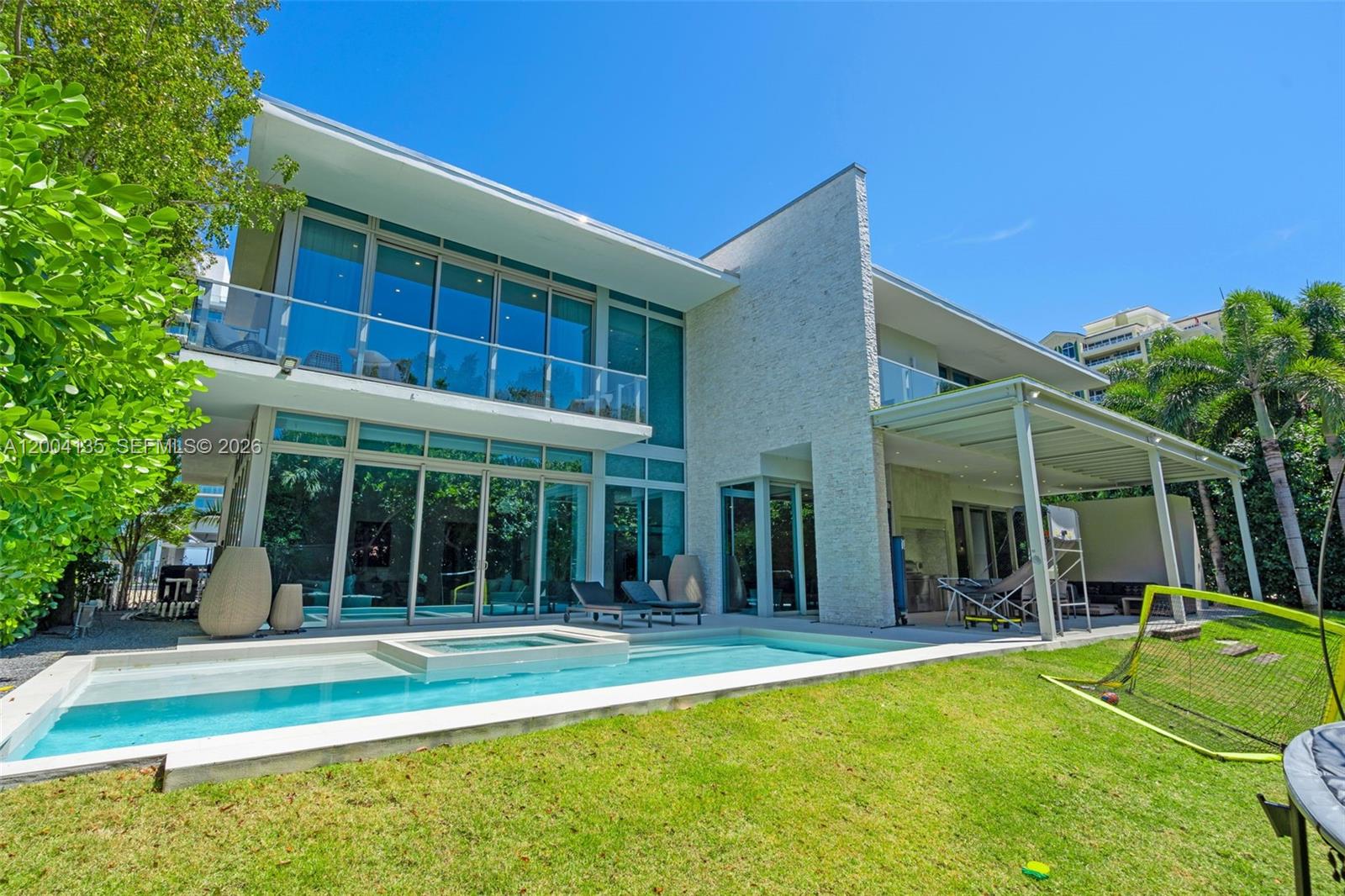 110 Reef Lane Key Biscayne, FL 33149 - Photo 9 of 78