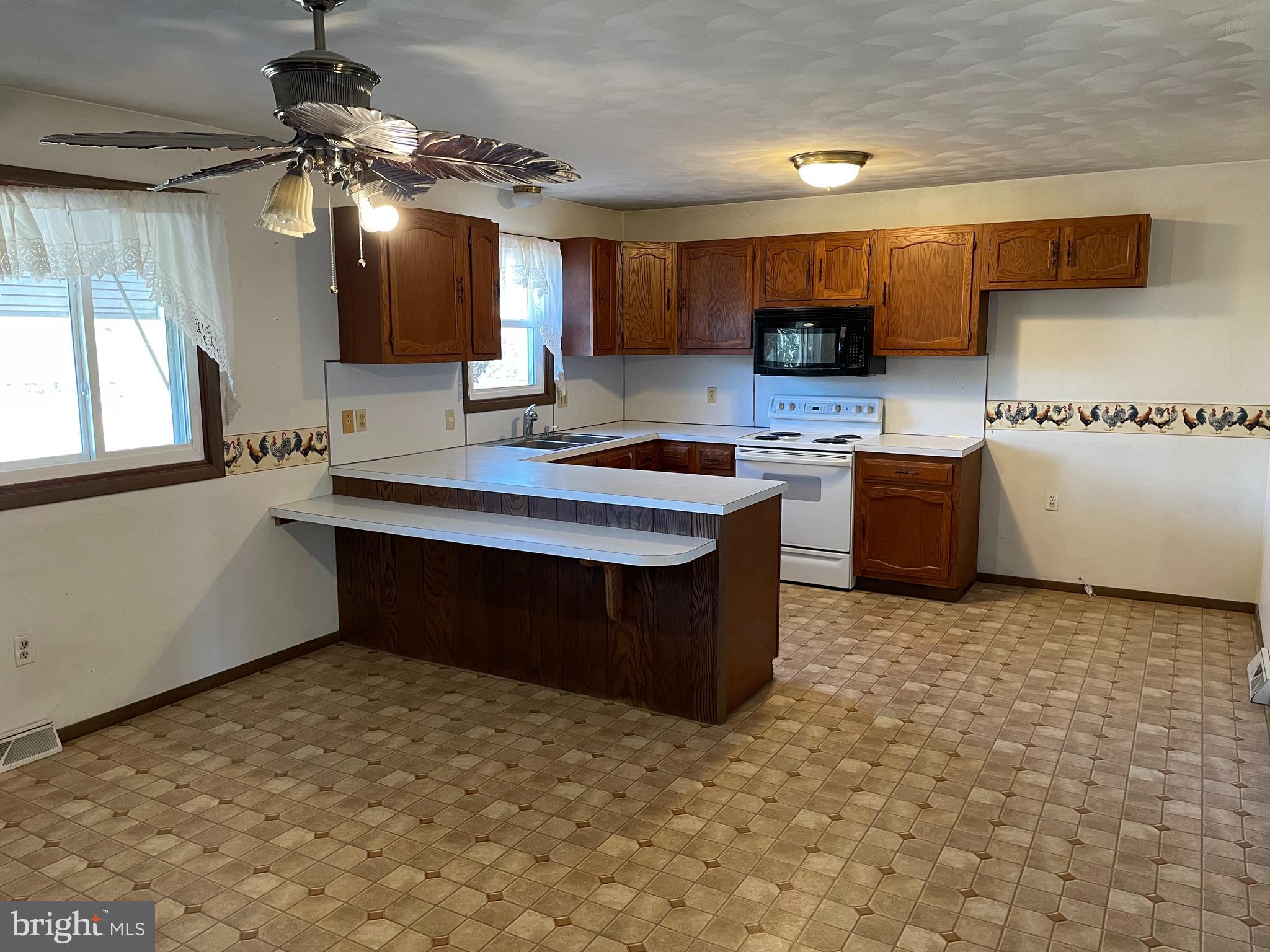 4432 Hanover Road Hanover, PA 17331 - Photo 13 of 23