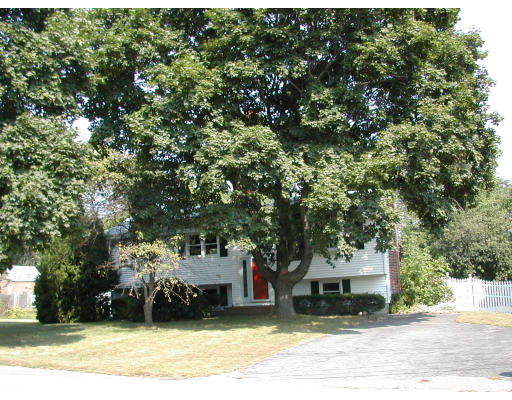 6 Freeman Road Chelmsford, MA 01824 - Photo 1 of 10