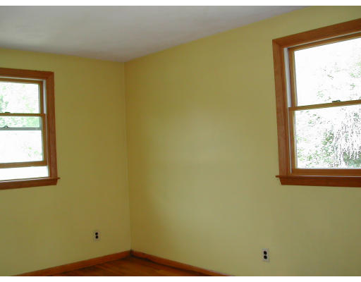 6 Freeman Road Chelmsford, MA 01824 - Photo 6 of 10