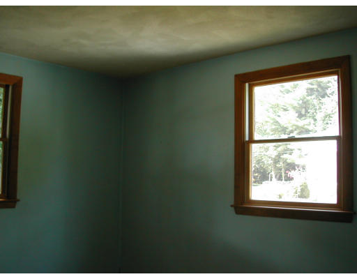 6 Freeman Road Chelmsford, MA 01824 - Photo 7 of 10