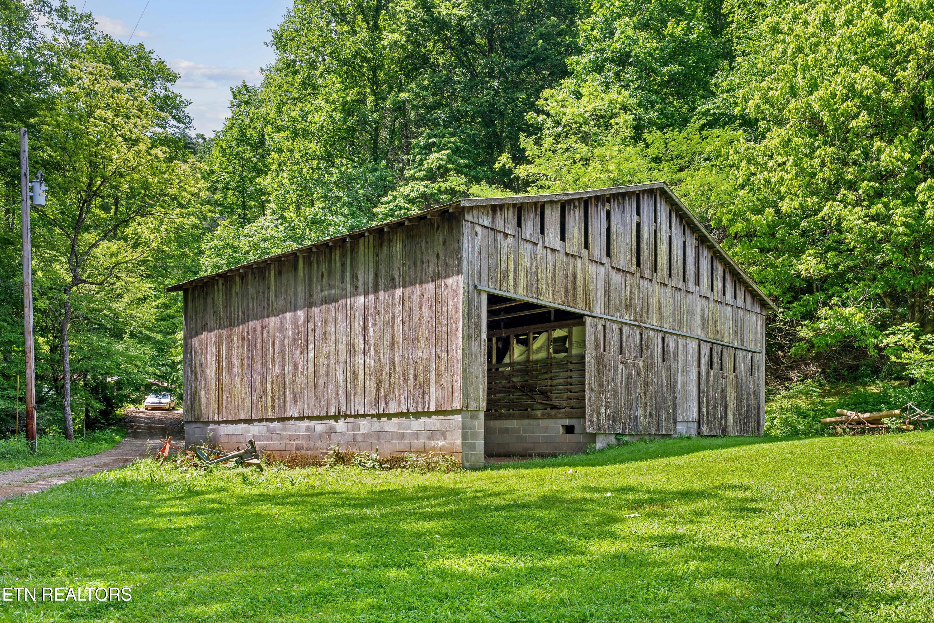 4884 Jones Cove Road Cosby, TN 37722 - Photo 7 of 51 DSC_5137