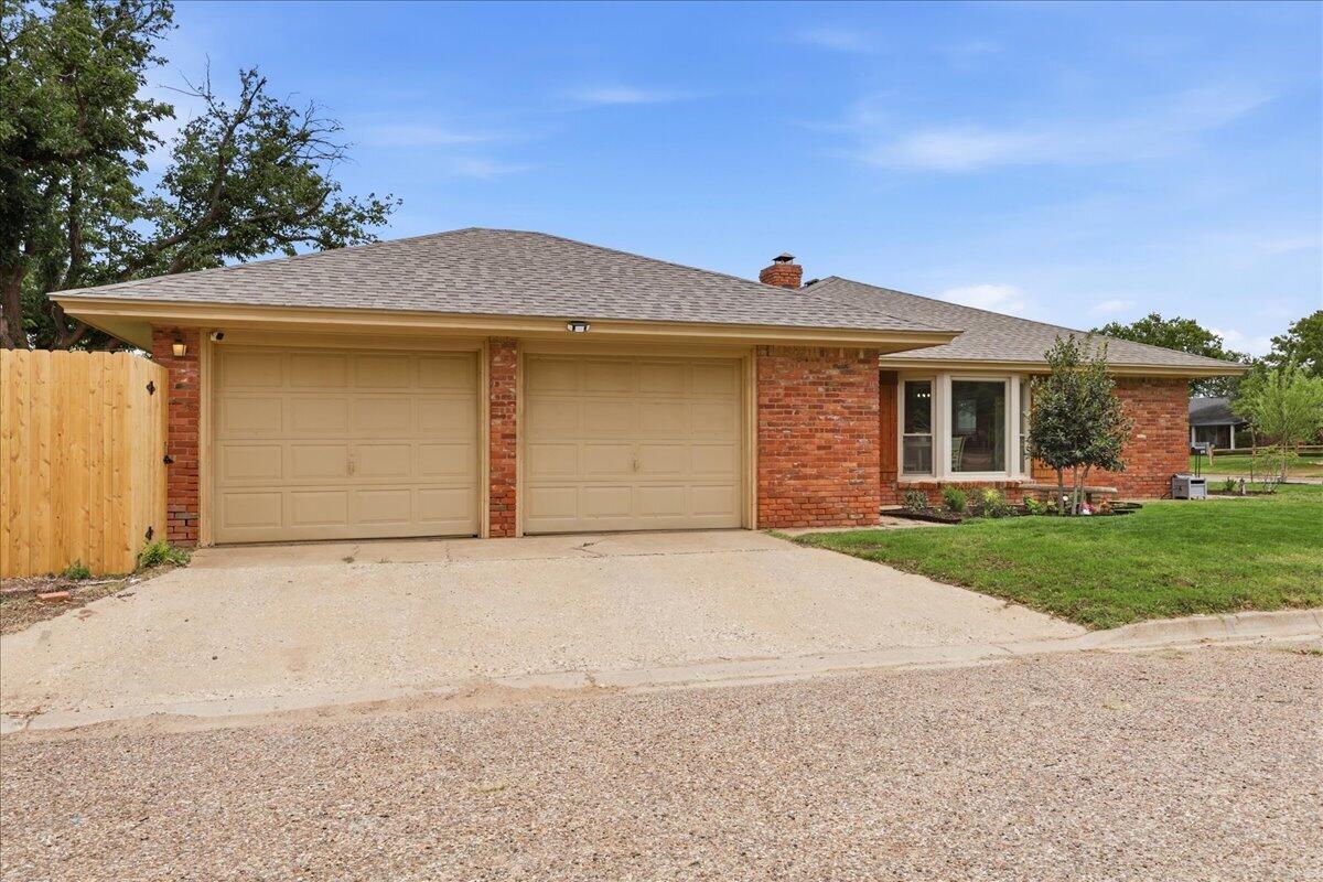 1401 Avenue North Ralls, TX 79357 - Photo 6 of 35 18-IMG_2875_697c87a9