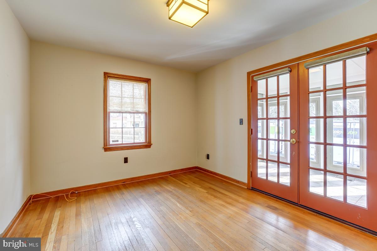 1309 Ednor Road Silver Spring, MD 20905 - Photo 17 of 53 Den
