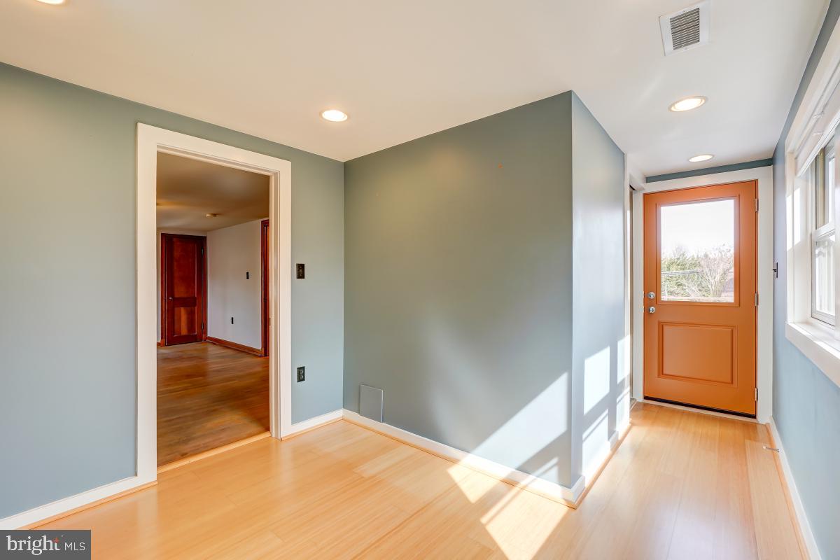 1309 Ednor Road Silver Spring, MD 20905 - Photo 23 of 53