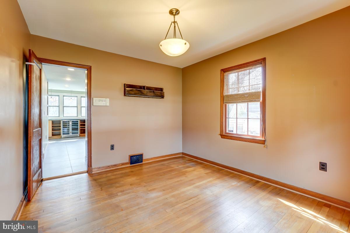 1309 Ednor Road Silver Spring, MD 20905 - Photo 9 of 53 Dining Room