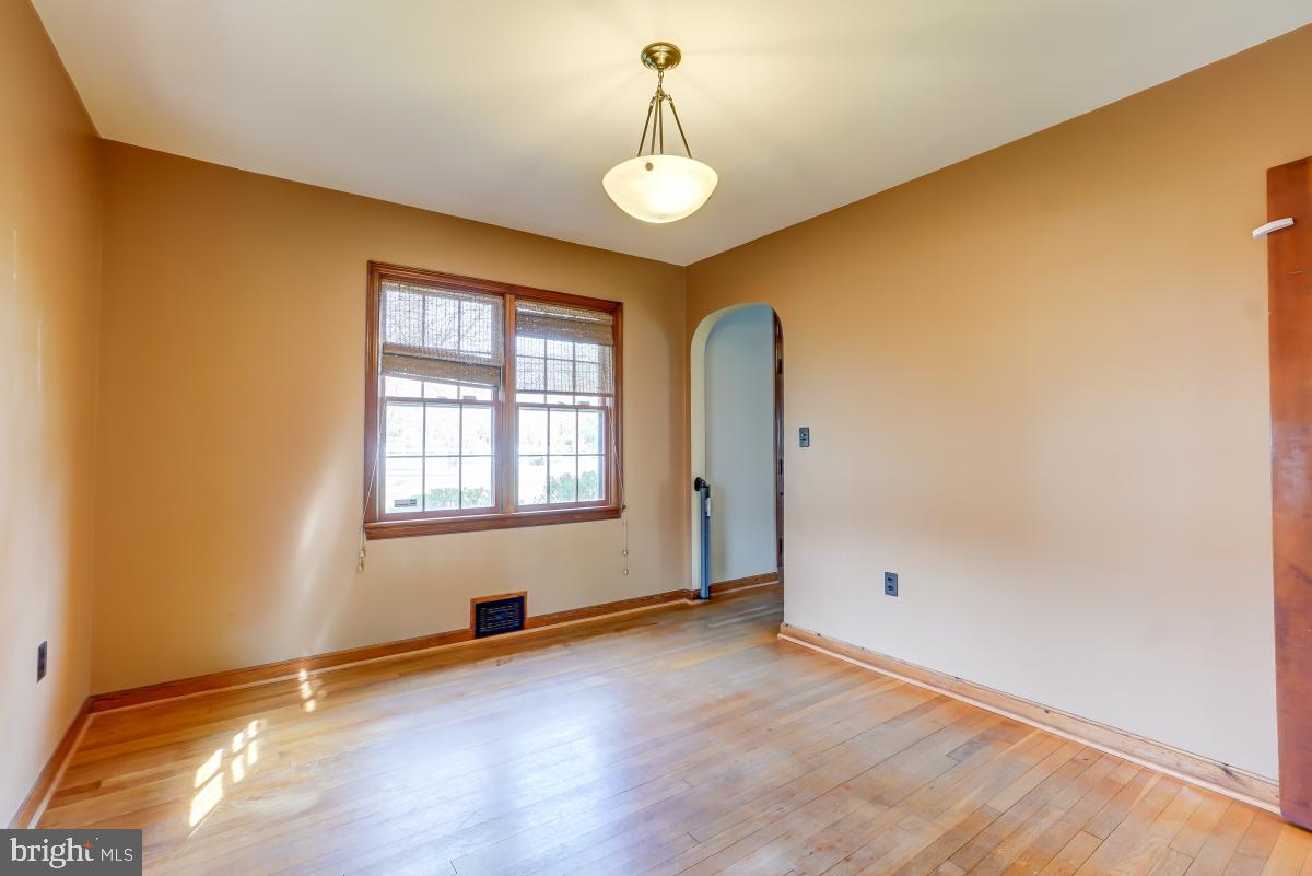 1309 Ednor Road Silver Spring, MD 20905 - Photo 10 of 53 Dining Room