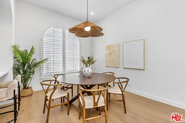 $1,198,000 | 14234 Dickens Street, Unit 2, Sherman Oaks, CA 91423