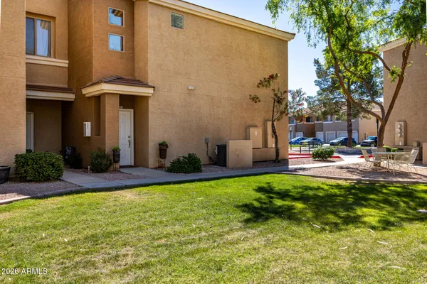 $299,999 | 1335 East June Street, Unit 202, Mesa, AZ 85203