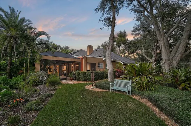 a dining room with lots of table and chairs