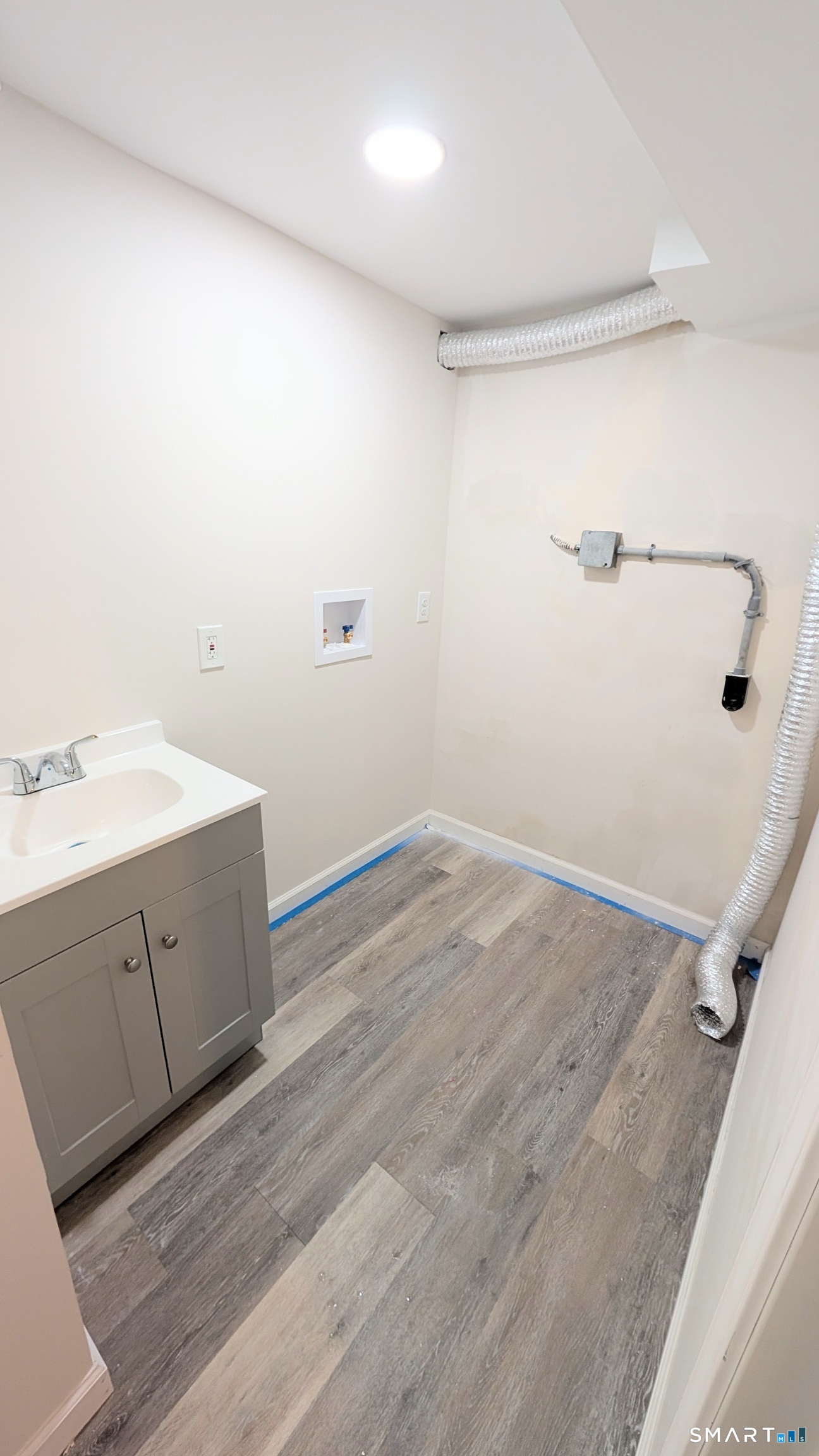 21 Rondy Lane East Hartford, CT 06108 - Photo 26 of 28