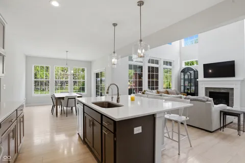 $915,000 | 15573 Woodford Drive, Westfield, IN 46074