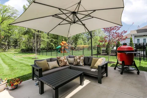 $915,000 | 15573 Woodford Drive, Westfield, IN 46074