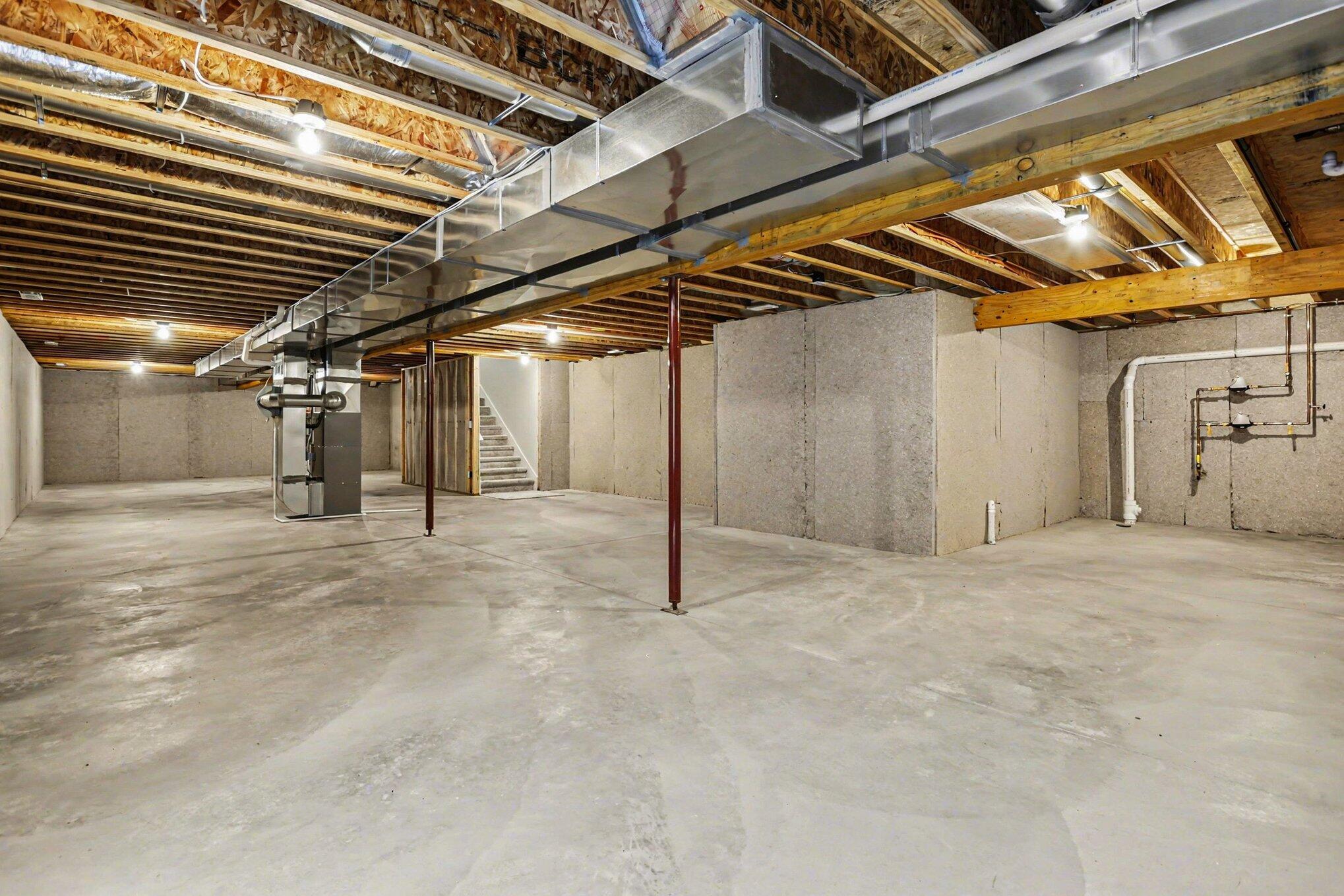 487 Wittenberg Path St. Joseph, MI 49085 - Photo 17 of 26 020_file_5215